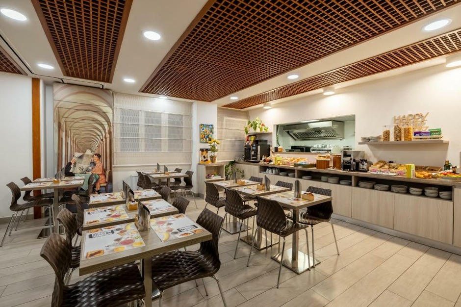 Arredamento per sala colazione hotel