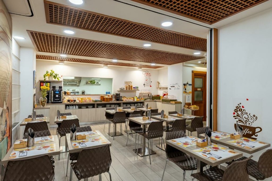 Arredamento per sala colazione hotel